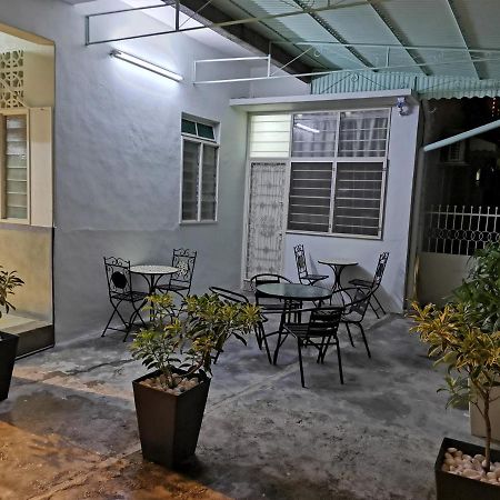 G Fortune Guest House Victoria Green Τζωρτζ Τάουν Εξωτερικό φωτογραφία